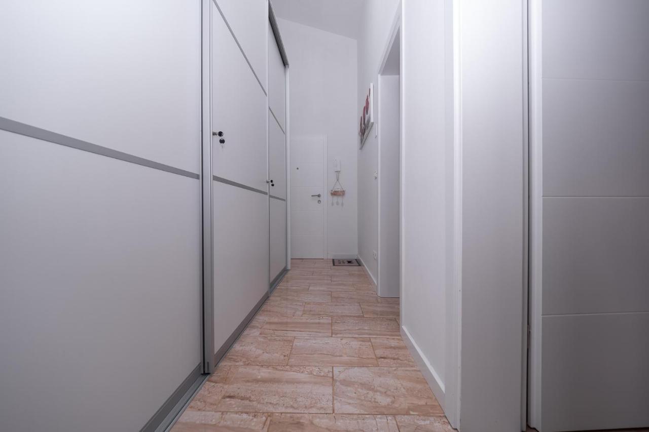 Apartment Shurida Pula Luaran gambar